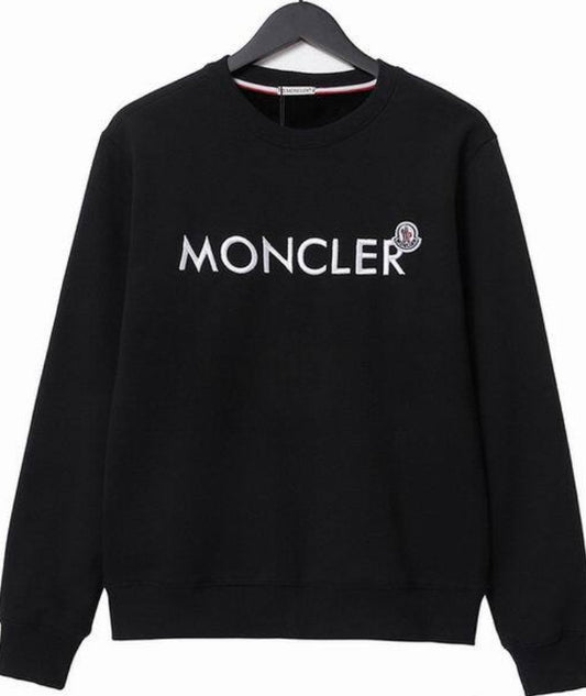 Le sweat Moncler combine élégance et confort. Son design raffiné et ses matériaux haut de gamme en font un choix incontournable pour les amateurs de mode.