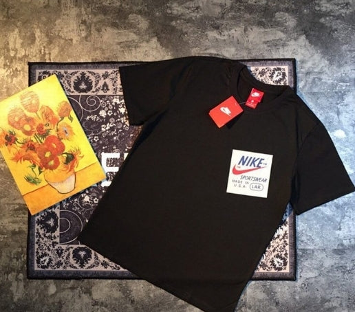 les Polos Nike Femme offrent une élégance et un confort inégalés .