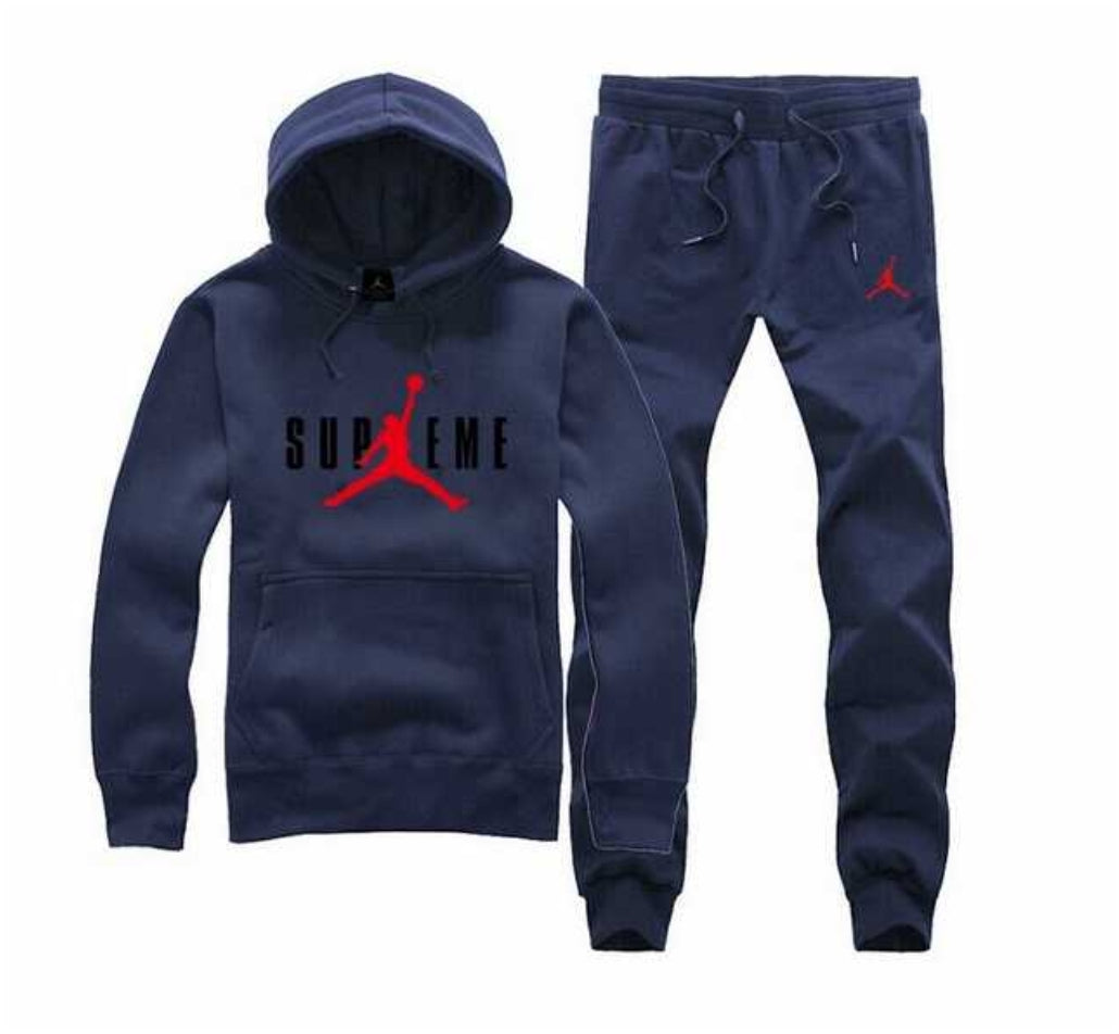 Les ensembles survêtement Jordan combinent performance et style avec brio. Leur design emblématique.pas cher. Le moins cher.