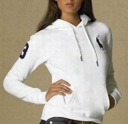 les Sweat polo  Ralph Lauren Femme offrent une élégance et un confort inégalés.