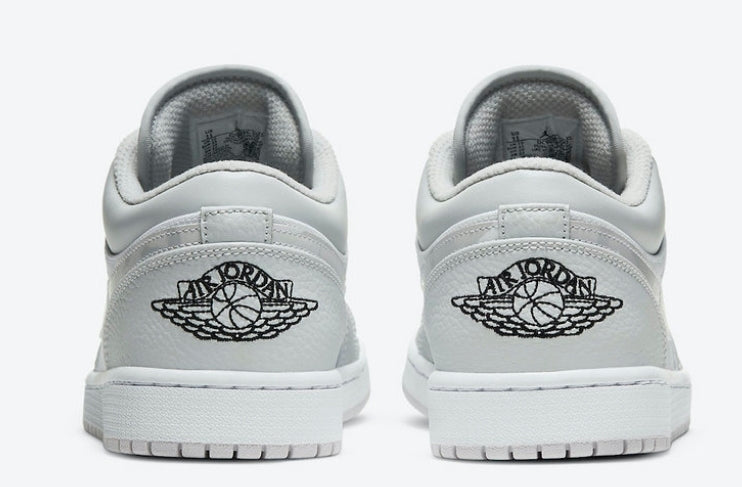 Les baskets Air Jordan 1 offrent un style iconique et une performance légendaire.

 leur design emblématique .pas cher. Le moins cher.