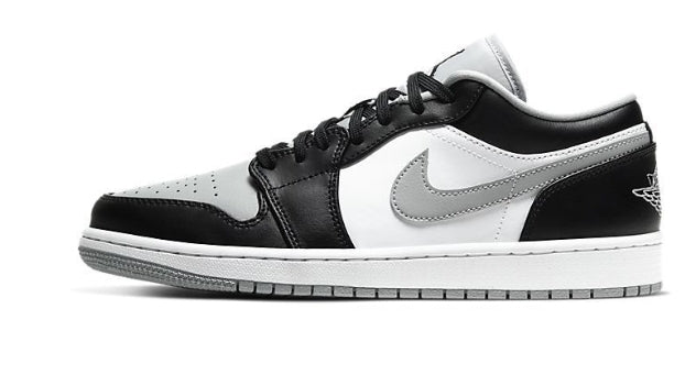Les baskets Air Jordan 1 offrent un style iconique et une performance légendaire.

 leur design emblématique .pas cher. Le moins cher.