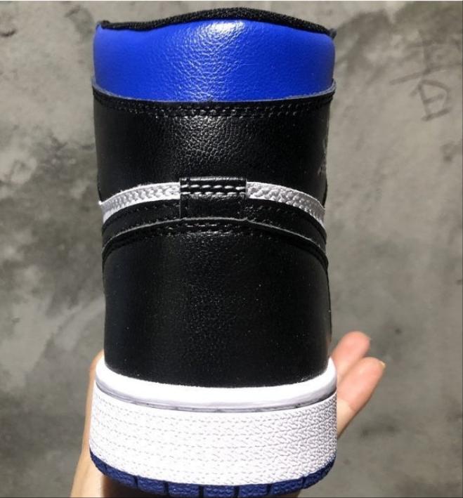 Les baskets Air Jordan 1 offrent un style iconique et une performance légendaire.

 leur design emblématique .pas cher. Le moins cher.