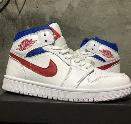 Les baskets Air Jordan 1 offrent un style iconique et une performance légendaire.

 leur design emblématique .pas cher. Le moins cher.