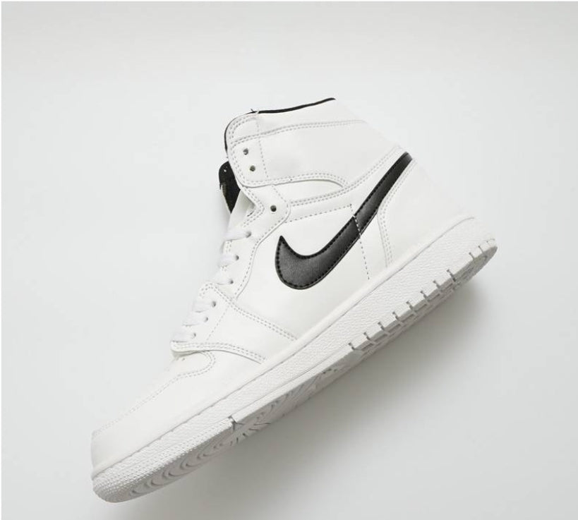 Les baskets Air Jordan 1 offrent un style iconique et une performance légendaire.

 leur design emblématique .pas cher. Le moins cher.