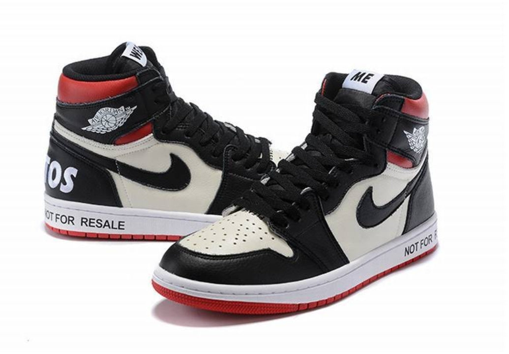 Les baskets Air Jordan 1 offrent un style iconique et une performance légendaire.

 leur design emblématique .pas cher. Le moins cher.