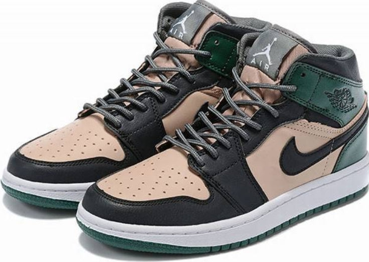 Les baskets Air Jordan 1 offrent un style iconique et une performance légendaire.

 leur design emblématique .pas cher. Le moins cher.