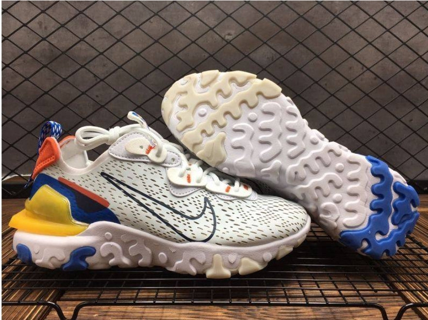 Les baskets Nike React offrent une combinaison exceptionnelle de style moderne et d'innovation technologique. Leur design élégant et les lignes 