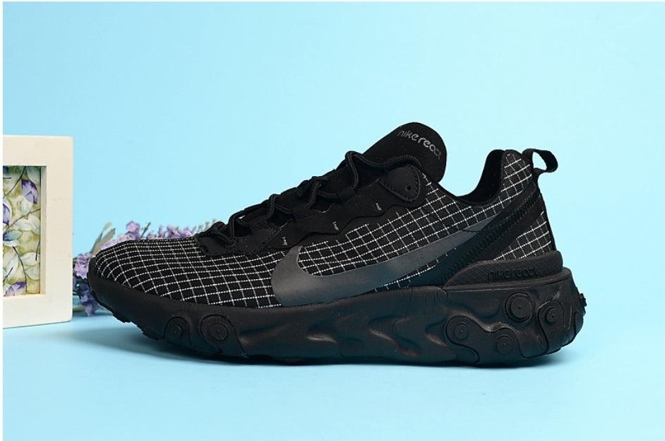 Les baskets Nike React offrent exceptionnelle de style moderne et d'innovation .  design élégant et  choix incontournable.pas cher.le moins cher.