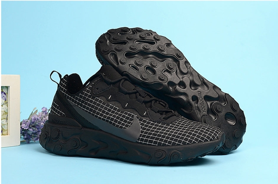 Les baskets Nike React offrent exceptionnelle de style moderne et d'innovation .  design élégant et  choix incontournable.pas cher.le moins cher.
