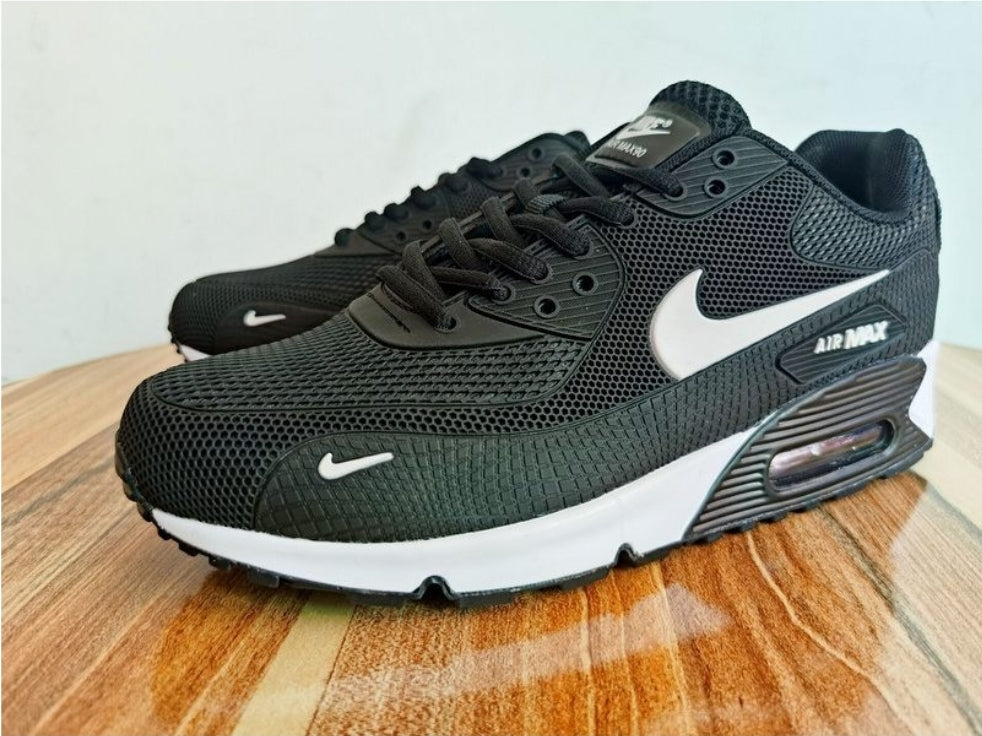 Les baskets Nike Air Max 90 sont synonymes de style emblématique et de confort absolu.  design. Pas cher.moin cher. Retro