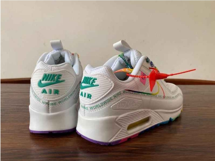 Les baskets Nike Air Max 90 sont synonymes de style emblématique et de confort absolu.  design. Pas cher.moin cher. Retro