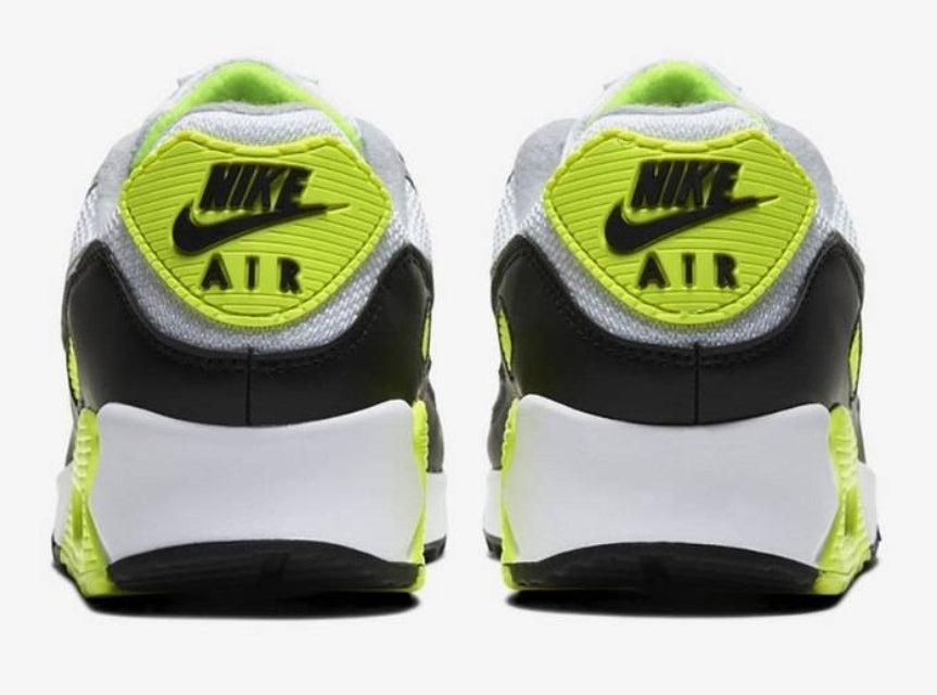 Les baskets Nike Air Max 90 sont synonymes de style emblématique et de confort absolu.  design. Pas cher.moin cher. Retro