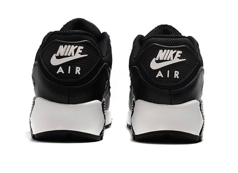 Les baskets Nike Air Max 90 sont synonymes de style emblématique et de confort absolu.  design. Pas cher.moin cher. Retro