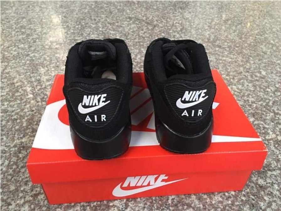 Les baskets Nike Air Max 90 sont synonymes de style emblématique et de confort absolu.  design. Pas cher.moin cher. Retro