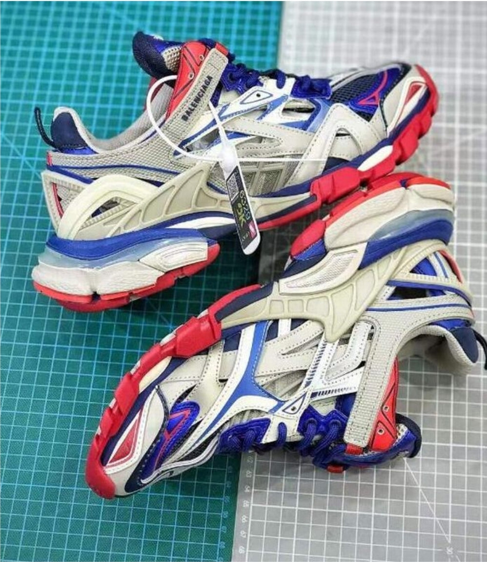 Les baskets Balenciaga incarnent un style emblématique et un luxe contemporain.
 leur design novateur. Pas cher. Le moins cher.