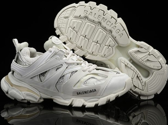 Les baskets Balenciaga Track incarnent un style emblématique et un luxe contemporain.
 leur design novateur. Pas cher. Le moins cher.