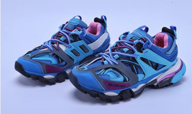 Les baskets Balenciaga Track incarnent un style emblématique et un luxe contemporain.
 leur design novateur. Pas cher. Le moins cher.