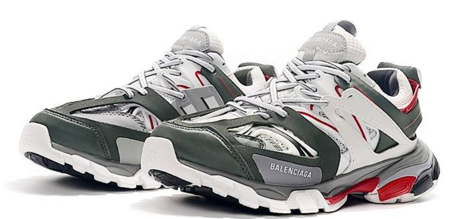 Les baskets Balenciaga Track incarnent un style emblématique et un luxe contemporain.
 leur design novateur. Pas cher. Le moins cher.
