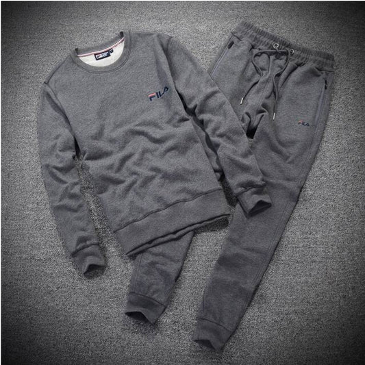 Les ensembles survêtement FILA combinent performance et style. Leur design sportif et leur qualité fiable.pas cher.le moins cher.