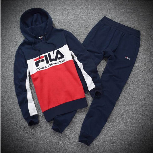 Les ensembles survêtement FILA combinent performance et style. Leur design sportif et leur qualité fiable.pas cher.le moins cher.
