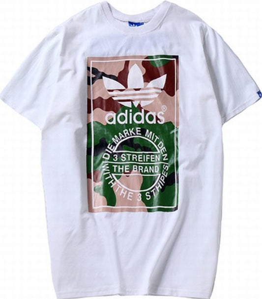Le t-shirt Adidas incarne un style sportif moderne et une grande polyvalence.

Avec son design épuré et sa qualité irréprochable, il est parfait pour ceux qui recherchent un équilibre entre performance et mode. Fabriqué avec des matériaux de haute qualité, ce t-shirt offre confort et durabilité au quotidien.