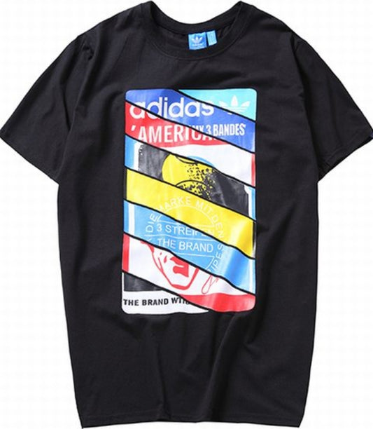 Le t-shirt Adidas incarne un style sportif moderne et une grande polyvalence.

Avec son design épuré et sa qualité irréprochable, il est parfait pour ceux qui recherchent un équilibre entre performance et mode. Fabriqué avec des matériaux de haute qualité, ce t-shirt offre confort et durabilité au quotidien.