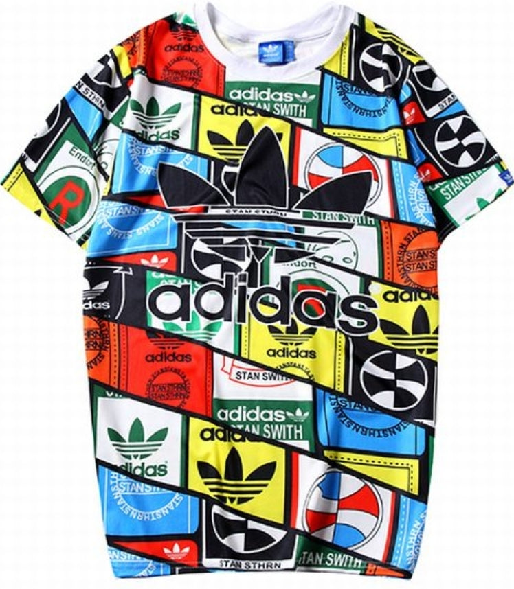 Le t-shirt Adidas incarne un style sportif moderne et une grande polyvalence.