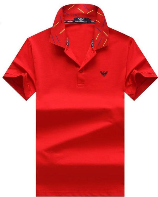 Les polos Armani pour homme reflètent l’élégance raffinée et le savoir-faire emblématique de la maison italienne. Au meilleur prix 