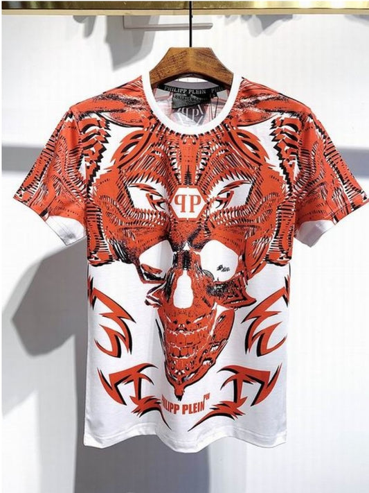 Le t-shirt Philipp Plein homme reflète une fusion audacieuse entre extravagance et sophistication moderne. Au meilleur prix 