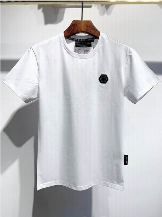 Le t-shirt Philipp Plein homme reflète une fusion audacieuse entre extravagance et sophistication moderne. Au meilleur prix 