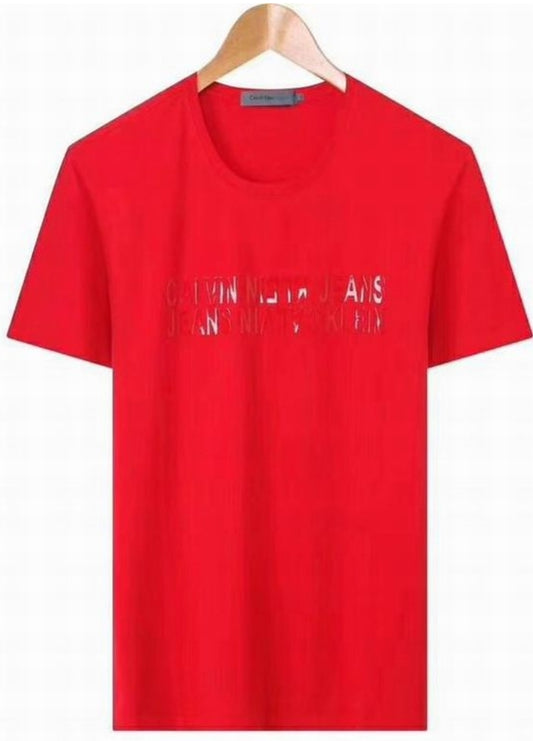 Les t-shirts Calvin Klein pour homme allient simplicité et élégance. Design ergonomique iconique.  Au meilleur prix,  le moin cher.