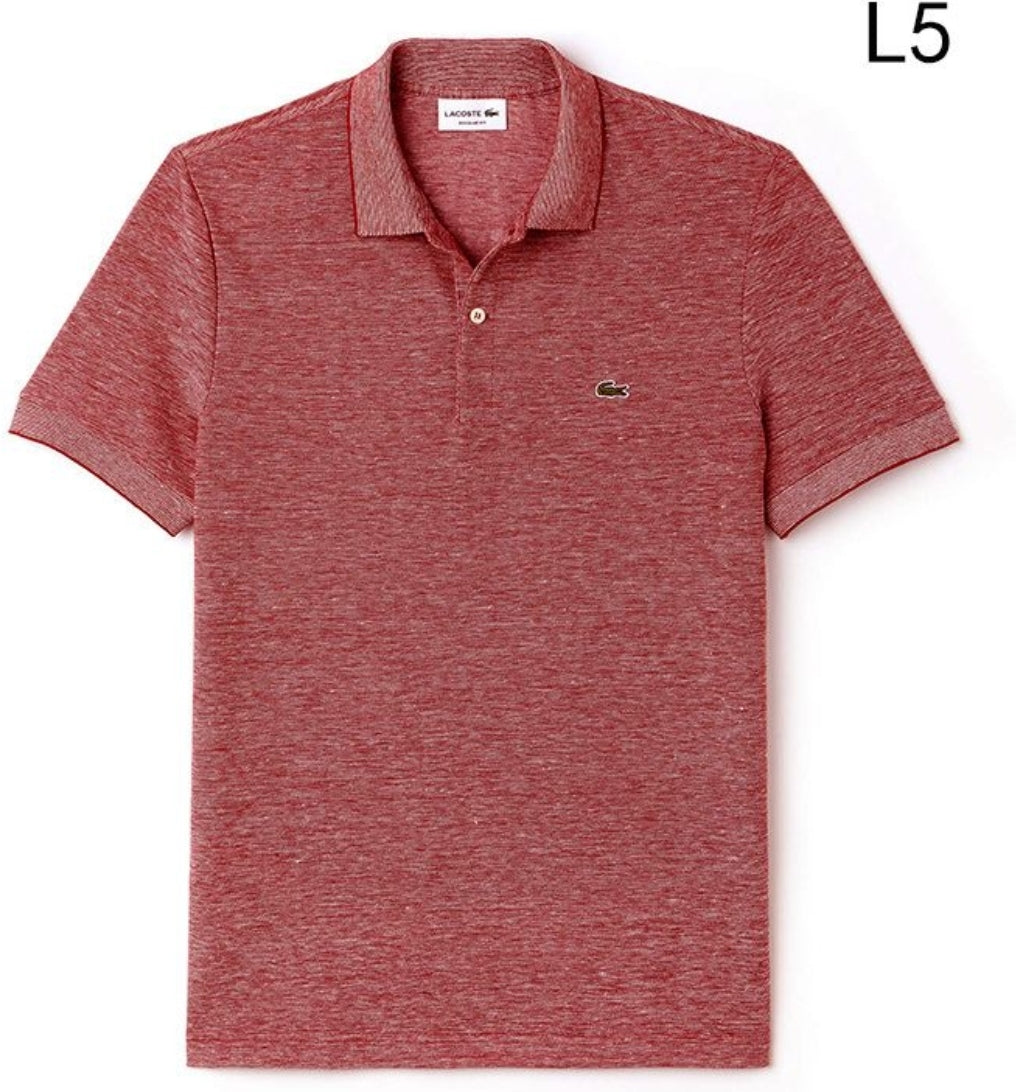 Les polos Lacoste pour homme sont le symbole parfait de l'élégance décontractée, alliant style et confort depuis des générations. Au meilleur prix.