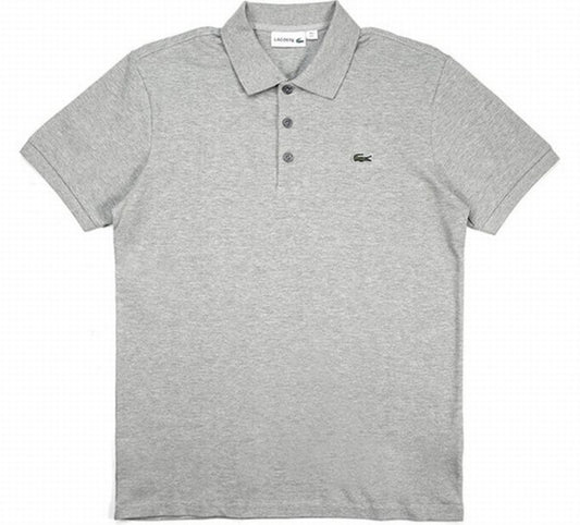 Les polos Lacoste pour homme sont le symbole parfait de l'élégance décontractée, alliant style et confort depuis des générations. Au meilleur prix.