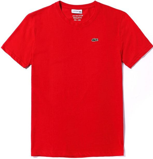Les polos Lacoste pour homme sont le symbole parfait de l'élégance décontractée, alliant style et confort depuis des générations. Au meilleur prix.