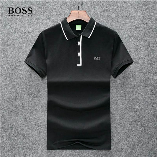 Les polos Hugo Boss pour homme reflètent l’élégance raffinée et le savoir-faire emblématique de la maison italienne. Au meilleur prix