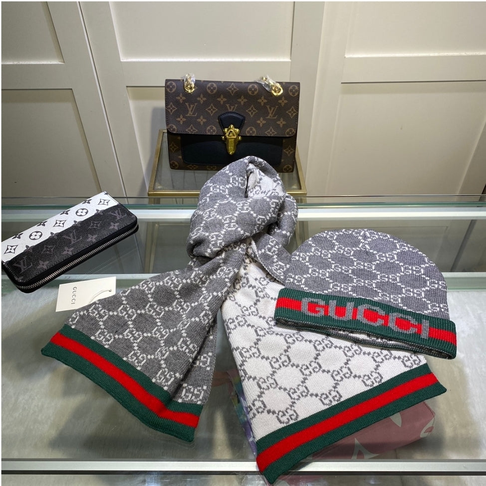Gucci scarf