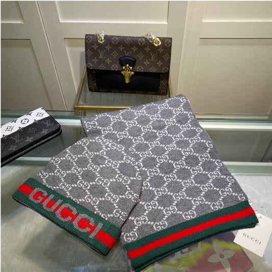 Écharpe gucci