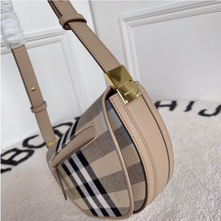 Women's Burberry bag