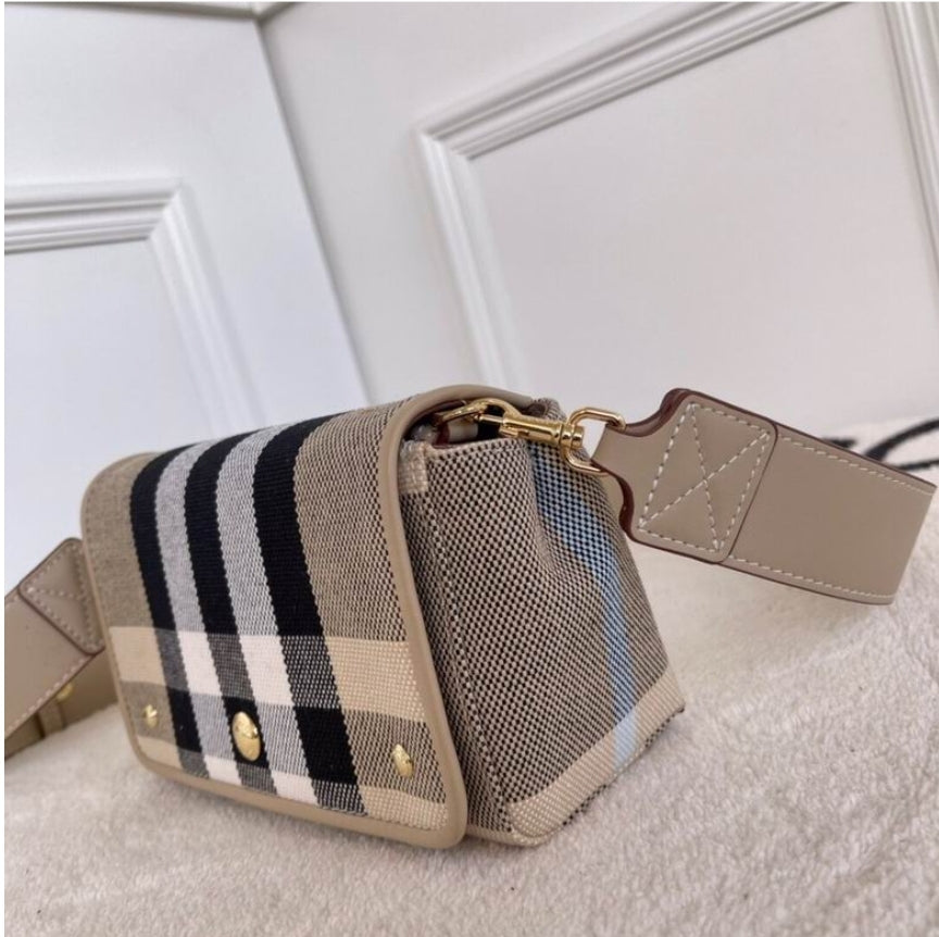 Women's Burberry bag