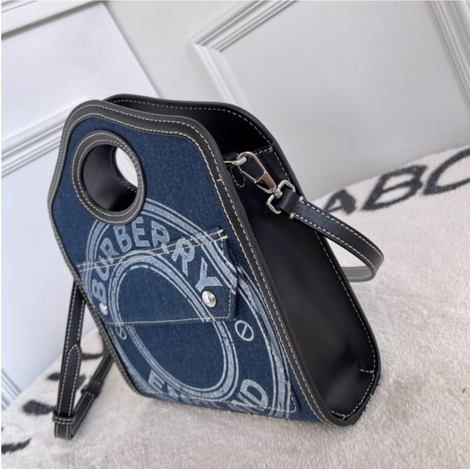 Women's Burberry bag