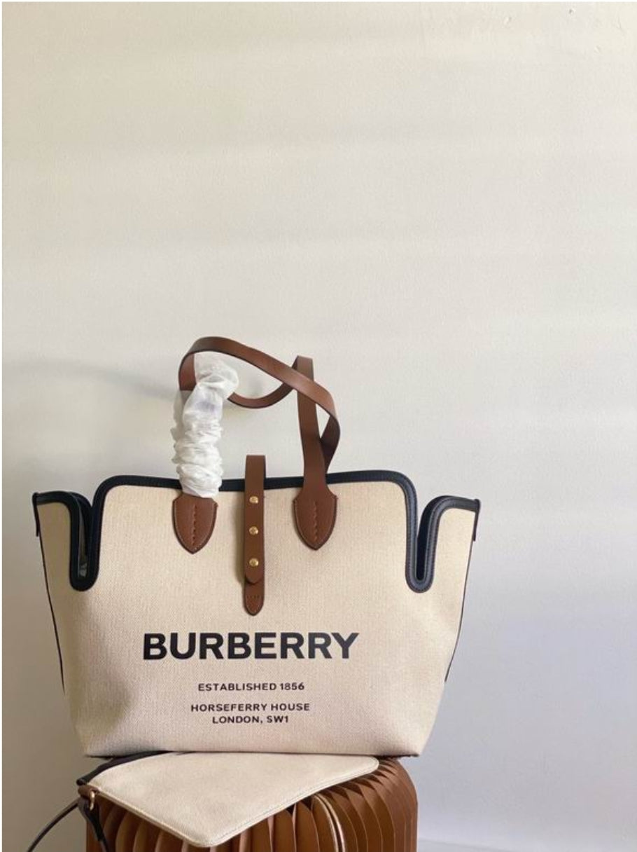 Women's Burberry bag