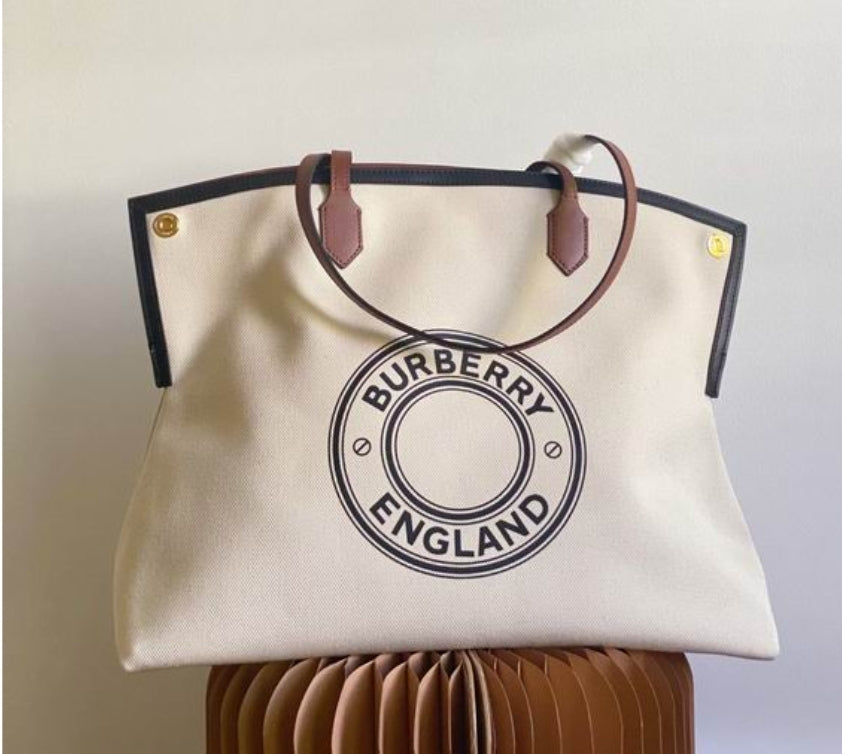Women's Burberry bag