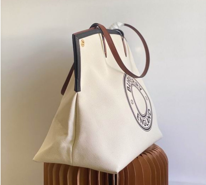 Women's Burberry bag