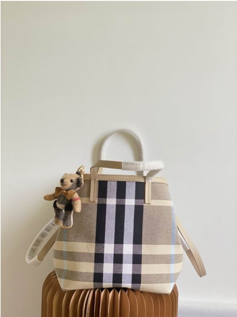 Women's Burberry bag