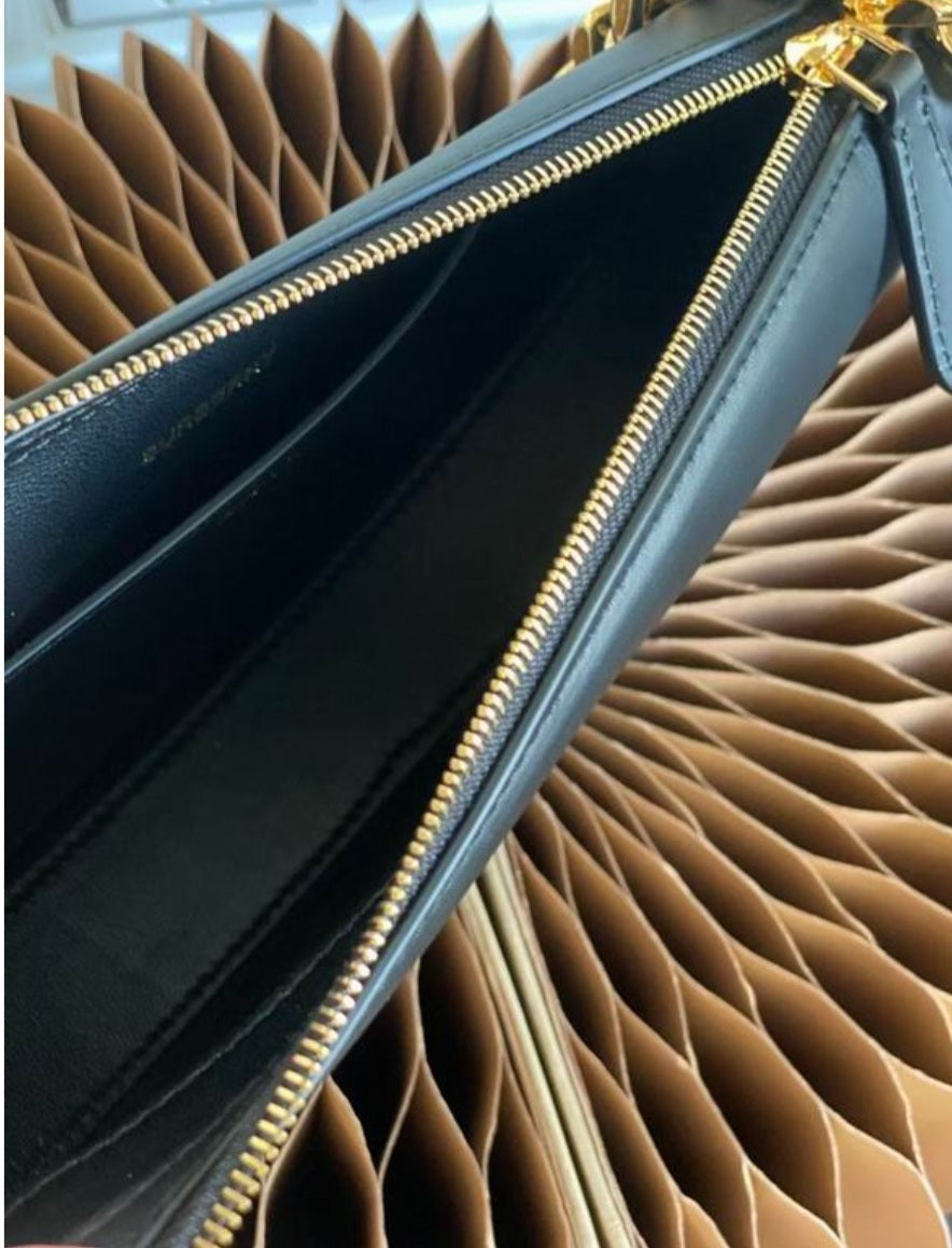 Women's Burberry bag