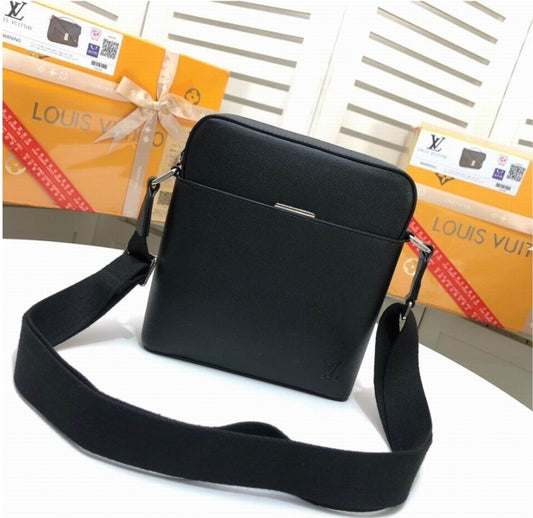 Louis Vuitton Men's Bag