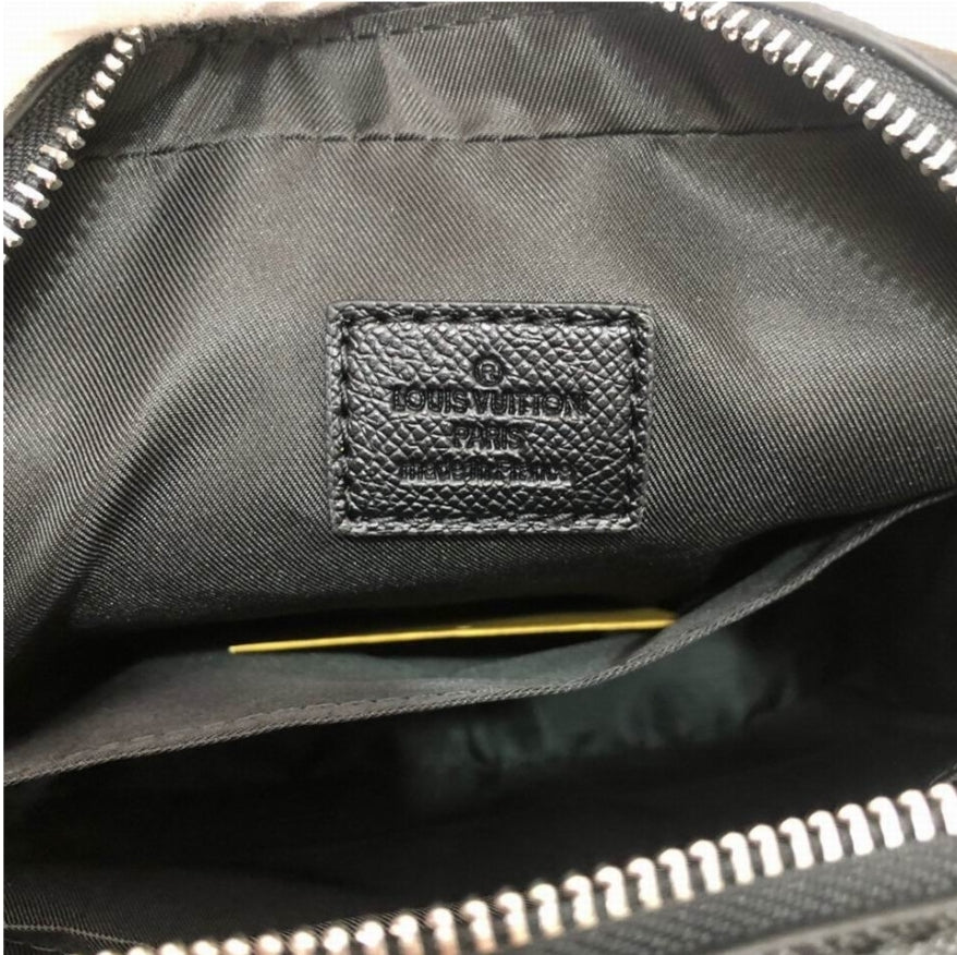 Louis Vuitton Men's Bag