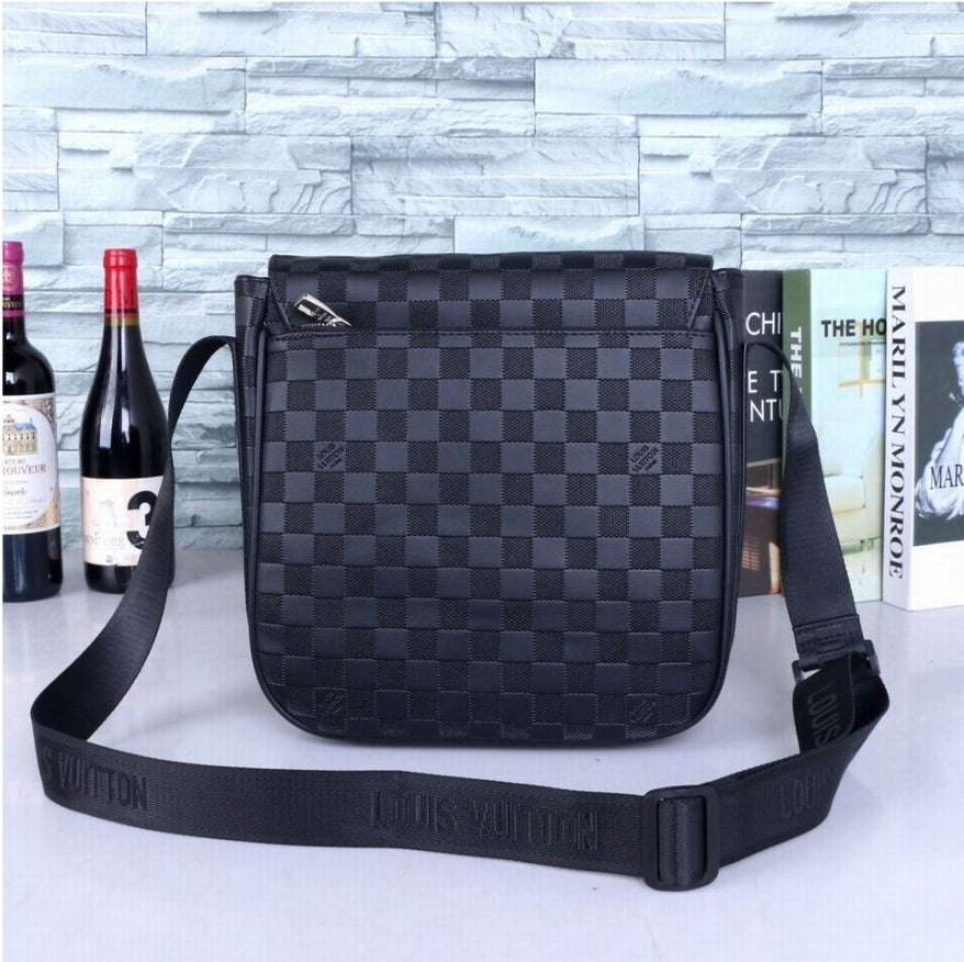 Louis Vuitton Men's Bag