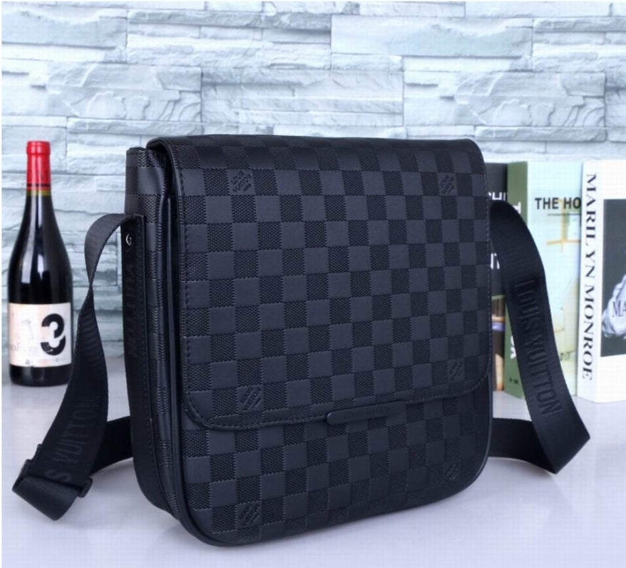 Louis Vuitton Men's Bag